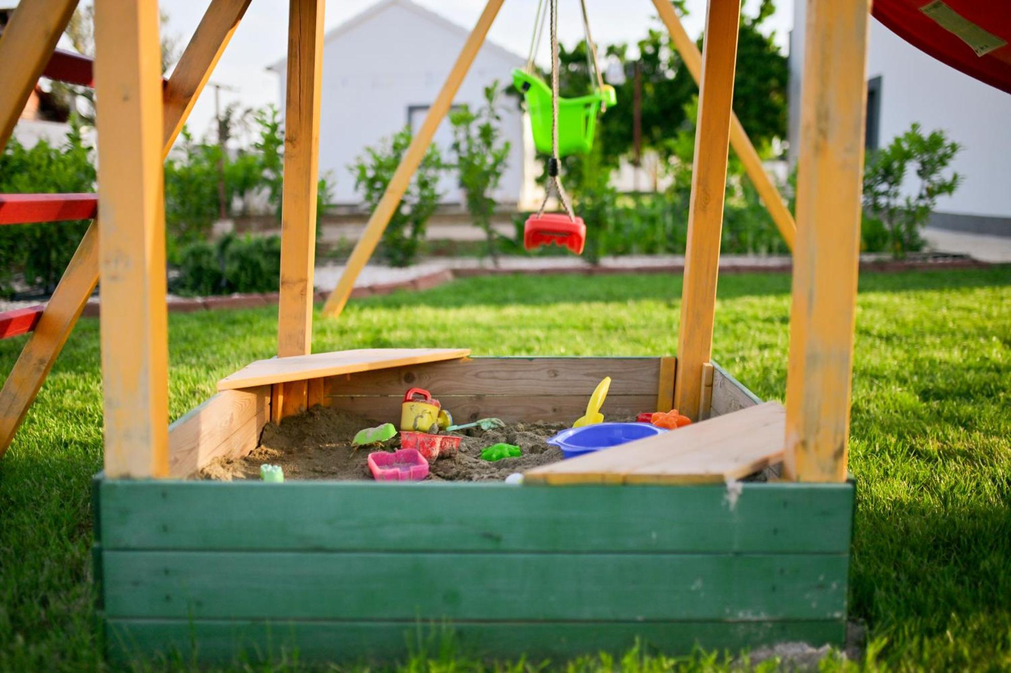 Apartment Amelie - With Pool And Sauna! Galovac  외부 사진